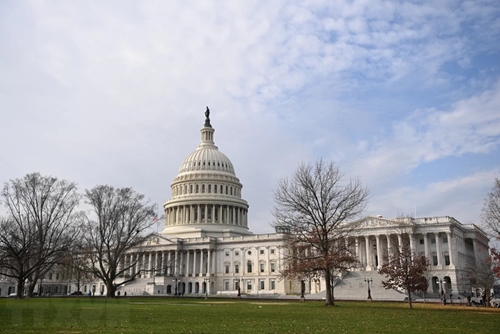 Thượng viện Mỹ thông qua dự luật tài trợ tạm thời, tránh nguy cơ Chính phủ Mỹ phải đóng cửa